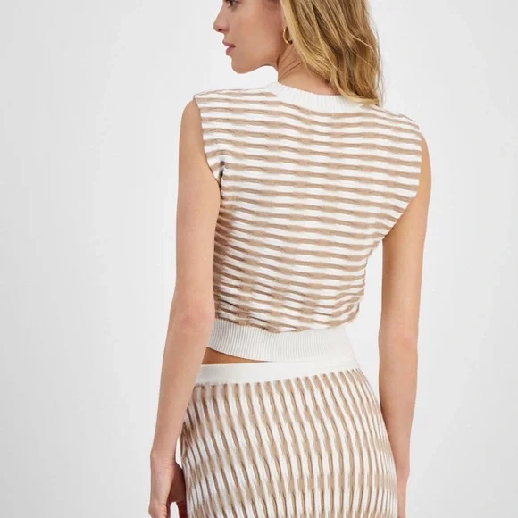 Lucy Paris Women's Hampton Striped Knit Top Sleeveless Medium - Picture 2 of 8